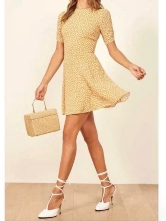 Reformation Dresses & Skirts - Reformation Gracie Short Sleeve Floral Print Crepe Mini Dress In Peru Yellow 12